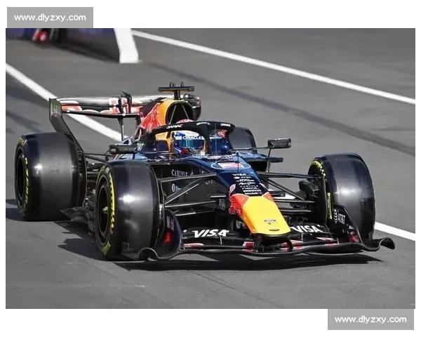 F1赛季激烈角逐解析冠军归属背后的策略与精彩瞬间